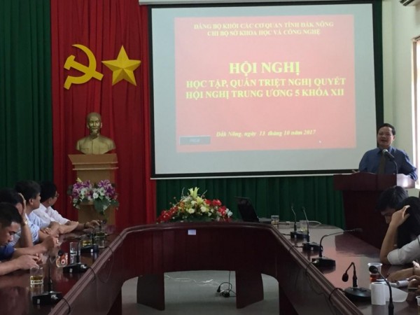 E:\Tập san số 3.2017\Ảnh bìa 4.TS3\IMG_0864.JPG